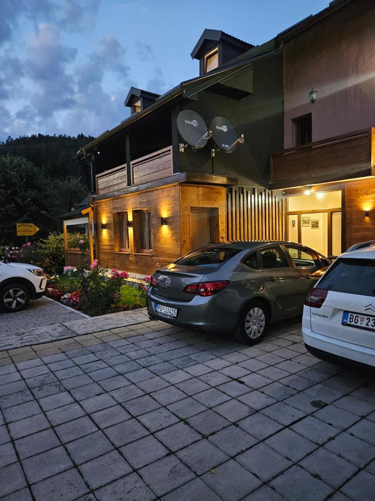 Guesthouse Sandra Kolasin Ngoại thất bức ảnh